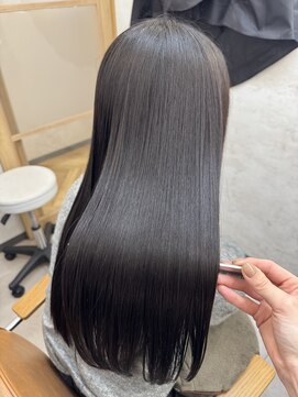 アリアバイエクラート 新宿南口店(ARiA by ECLART) 髪質改善で艶々黒髪