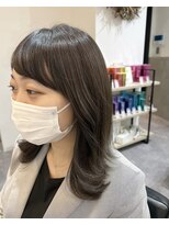 フルール(Fleur)&nbsp;恵比寿 大人韓国風前髪カット くびれ巻き 髪質改善 白髪ぼかし