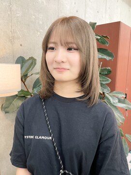 ノエ(noe) 顔まわりレイヤーボブ×ベージュカラーYI68