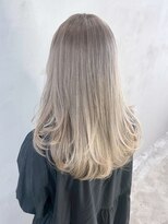 アルバム 新宿(ALBUM SHINJUKU)&nbsp;ブロンドホワイトベージュ顔周りレイヤーロング_ba559752