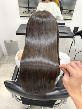 サロウィン 池袋(SALOWIN) ブリーチなし透け感グレージュ × 広がりまとまる髪質改善 #383