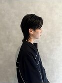 センターパートウルフ