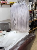 ブレイズヘアー(BLAZEhair)&nbsp;【透明感ハイトーン】ホワイトシルバー×ブリーチ３回