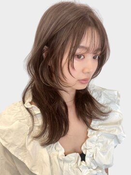 ユーフォリア 青山(Euphoria) バタフライレイヤーカット×クールアッシュ×エアリー感20代30代