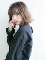 ルティア(Lutia) ミルクチョコレートカラー 外ハネミディ