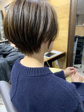 カリス(CHARIS) ナチュラルショート