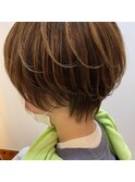 伸ばしかけだけど可愛いショートヘア