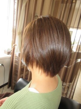 コア フィール ア デイ(COIFFURE A DAY) 【M3D】ショートボブ