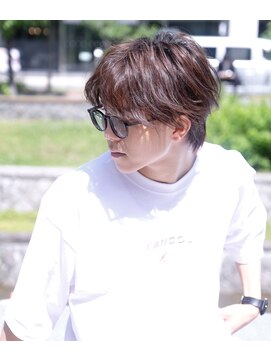 ルスキニア(Luscinia) <Lusciniaみなみ>センターパート×ウルフヘア