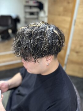 ハルクファースト 札幌(HRK 1st.) ツイストスパイラルパーマ/メンズカット/波巻きパーマ/札幌/大通