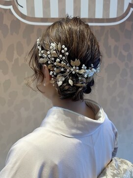 ディルガ ワッセ店(DILGA) ゆるふわサイドシニヨン