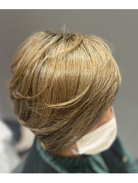 ジールヘアー(GIIL HAIR) アシンメトリーショートスタイル