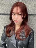 ミディアムレイヤーハッシュカット美髪赤髪ボルドー暖色ヘア