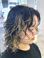 ブラウン(Brown)&nbsp;レイヤーカット/ウルフパーマ／ウェットヘア