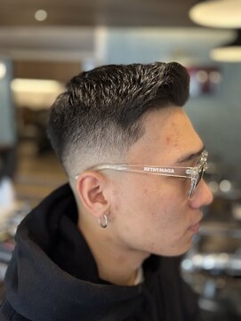 ワンワンオー バーバーショップ 長浜店(@110 BARBER SHOP) サイドパート