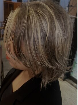 エクテ(ecouter) ノンジアミン×ハイライトレイヤーボブ