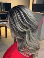 サロウィン 下北沢(SALOWIN) ホワイトベージュのシャドールーツ