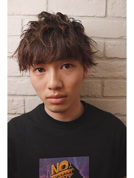 リタ(Lita) ソフトツーブロックくせ毛風パーマ