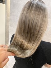 周りと差をつけるならダブルカラーでおしゃれヘアスタイルに★