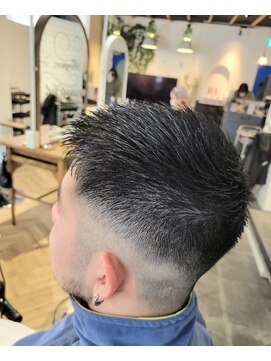 アンバーロイス 綱島(umber royce) 本格フェードカット　rikuto