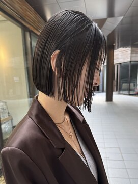 ミィ 表参道(mee.) 黒髪/ボブウルフ/ネビージュ/小顔/ワンレン/髪質改善/前髪