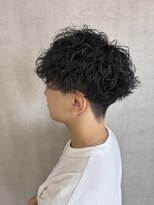 トリコ(ToricO)&nbsp;波巻きツイストスパイラル　刈り上げショート　波打ちパーマ