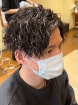 グランアージュルポ 北千住の写真/【北千住徒歩6分】大人気のメンズパーマがお手頃価格で叶う！メンズカット＋無造作パーマ＋眉カット¥7980～