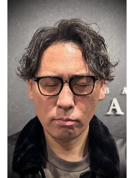 バーバークラシックス(BARBER CLASSICS) 強めシャドウパーマスタイル