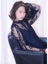 リプレイ(Replay)&nbsp;グレージュ×外ハネパーマで色っぽく