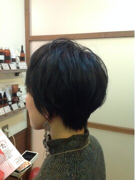 ムードコア 関内店(mu;d Coa) メリハリ丸みショート