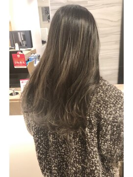 エイゾー(EIZO) ダークトーンのハイライトロング