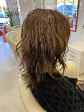 ヘアー エンジェルパワー(HAIR Angel Power) ミディアムウルフ