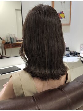 インビテーション(invitation) きりっぱなしミディアム×ブルーグレージュ
