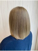 10代20代/ミルクティーベージュ/ハイトーンカラー/ブリーチ/艶髪