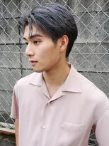 スーハ 恵比寿(SUUHA)&nbsp;ブルーグレージュ×アッシュブラックのハイトーンセンターパート