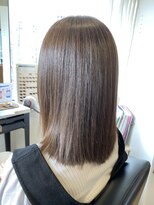 コア フィール ア デイ(COIFFURE A DAY)&nbsp;新規お得クーポンあり【見附　今町】ミディアムストレートヘア