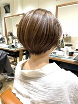 ネオリーブエム(Neolive em;)&nbsp;大人ショートボブスタイル