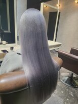 ナイン(N INE.)&nbsp;ホワイト×シルバー