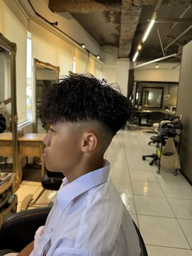 アイズ 海老名(AIZU) ツイストスパイラルパーマ ツイストパーマ 海老名パーマ 眉毛