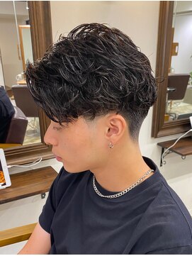 メゾンフォーメン 心斎橋店(Maison for men) 外国人風ラルフサーフ　テーパーフェード