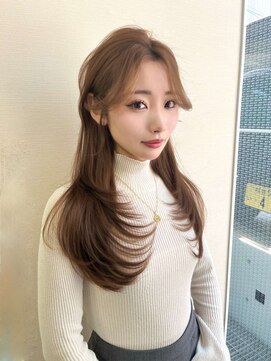 アカデミー 池袋(ACADEMY) 韓国レイヤーヨシンモリ