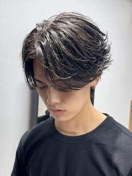 エデアンルクラ 下通(EDEAN Leclat) 熊本フェザーパーマ フェザーショート センターパート メンズ