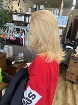 バンビ プライベート サロン(Bambi private salon)&nbsp;Bambi*ダブルカラー　レイヤー　ハイトーンベージュ　ブロンド