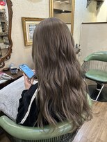 ベレッタ 枚方店(veretta.)&nbsp;オリーブグレー 担当:ばば ブルベ夏/イエベ秋