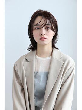 エクリ シセイドウ 麻布十番店(equri×SHISEIDO) 【麻布十番】大人の外ハネミディアムヘア