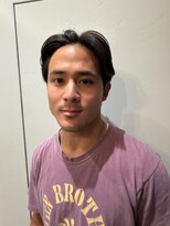 モナン 渋谷(Monan)&nbsp;ナチュラルセンターパート フェザーカット 刈り上げなし