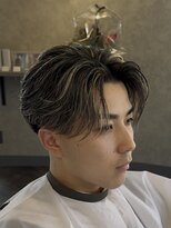 ウル メンズ ヘアーサロン(ulu. Men's Hair Salon)&nbsp;センターパート/メッシュ/スキンフェード