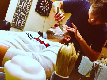 メンズヘアースパイス(Men's Hair SPICE)の写真/【HAIRCUT + SHAVE ¥4800】ワンランク上のメンズスタイルを創るなら、"Men's Hair SPICE"!!