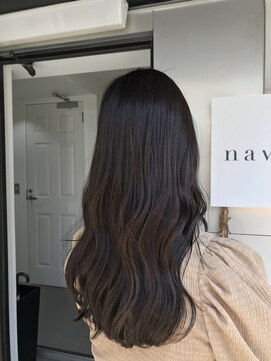 ネイヴィル(navile) ◎赤みゼロブラウン