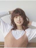 骨格診断ナチュラル/外ハネウェーブミディアムスタイル